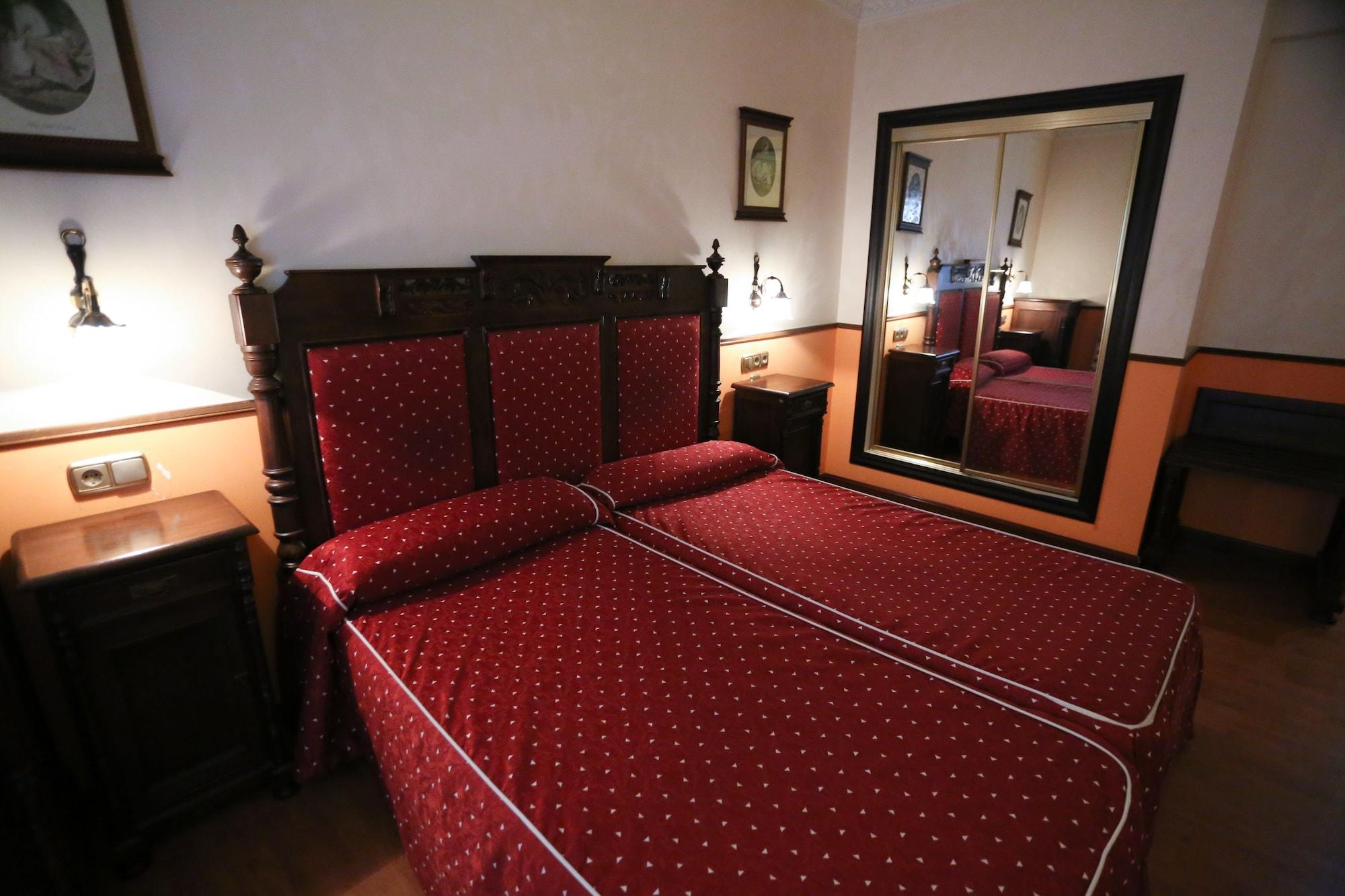 Hotel El Cisne ซาราโกซา ภายนอก รูปภาพ
