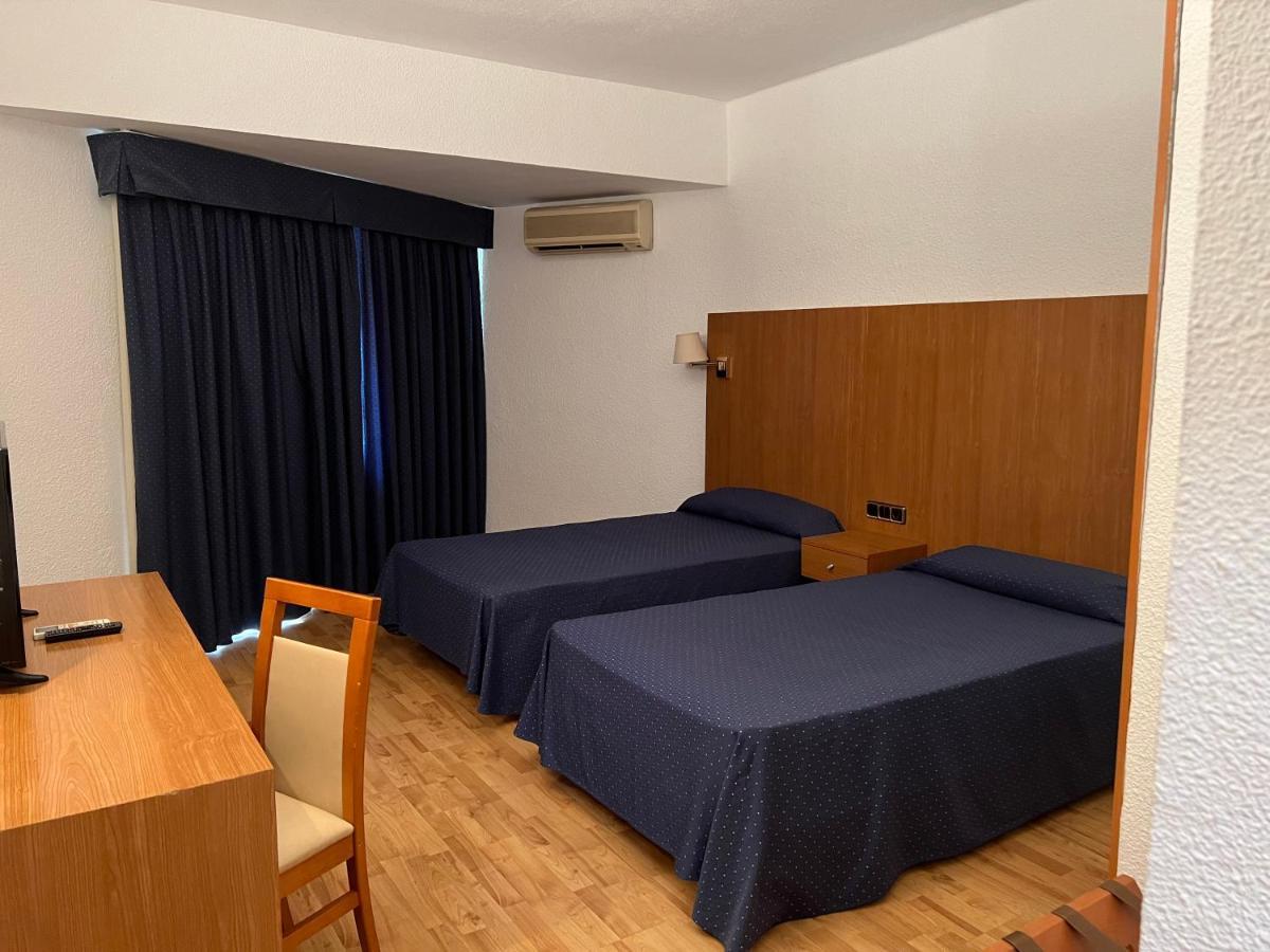 Hotel El Cisne ซาราโกซา ภายนอก รูปภาพ