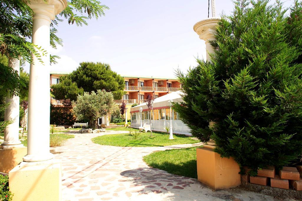 Hotel El Cisne ซาราโกซา ภายนอก รูปภาพ